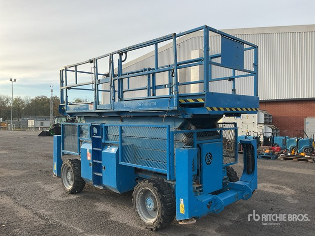 2010 Genie GS5390 4x4 Diesel Scissor Lift - Nacelle ciseaux: photos 4 2010 Genie GS5390 4x4 Diesel Scissor Lift - Nacelle ciseaux: photos 4
