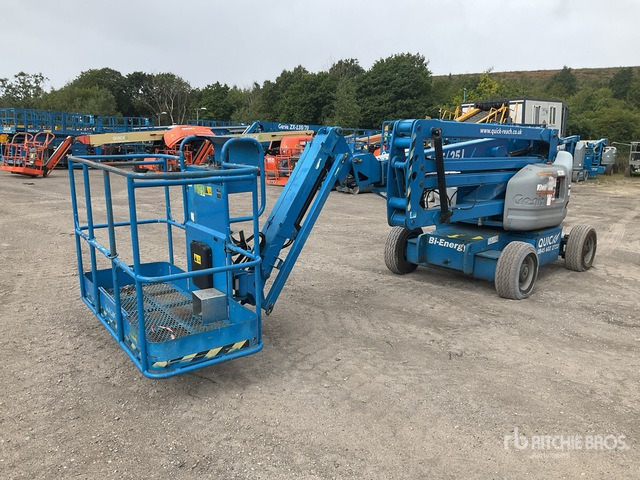 2011 Genie Z4525J 2WD Hybrid Articulating Boom Lift - Nacelle articulée: photos 1 2011 Genie Z4525J 2WD Hybrid Articulating Boom Lift - Nacelle articulée: photos 1
