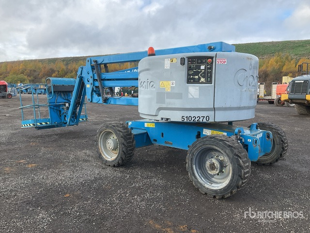 2014 Genie Z45/25 4WD Diesel Articulating Boom Lift - Nacelle articulée: photos 4 2014 Genie Z45/25 4WD Diesel Articulating Boom Lift - Nacelle articulée: photos 4