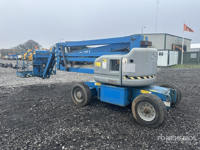 2014 Genie Z45/25J 2WD Hybrid Articulating Boom Lift - Nacelle articulée: photos 3 2014 Genie Z45/25J 2WD Hybrid Articulating Boom Lift - Nacelle articulée: photos 3