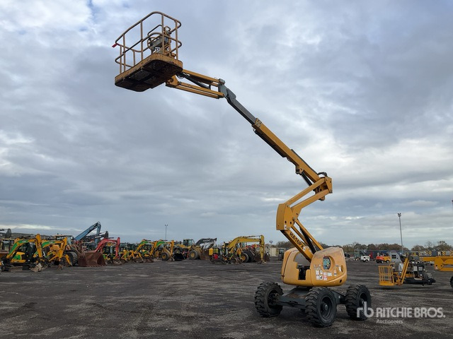 2014 Haulotte HA16PX 4WD Diesel Articulating Boom Lift - Nacelle articulée: photos 1 2014 Haulotte HA16PX 4WD Diesel Articulating Boom Lift - Nacelle articulée: photos 1