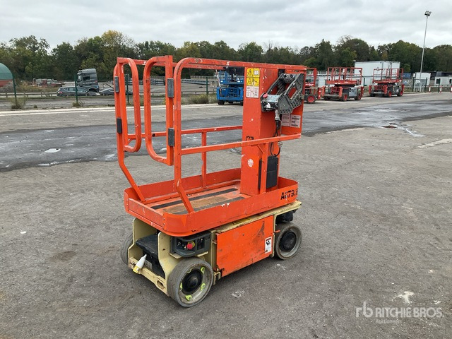2015 JLG 1230ES Scissor Lift Vertical Mast Lift - Nacelle à mât vertical: photos 3 2015 JLG 1230ES Scissor Lift Vertical Mast Lift - Nacelle à mât vertical: photos 3