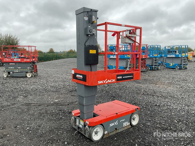 2015 Skyjack SJ16 2015 Skyjack SJ16 Vertical Mast Lift Vertical Mast Lift - Nacelle à mât vertical: photos 3 2015 Skyjack SJ16 2015 Skyjack SJ16 Vertical Mast Lift Vertical Mast Lift - Nacelle à mât vertical: photos 3