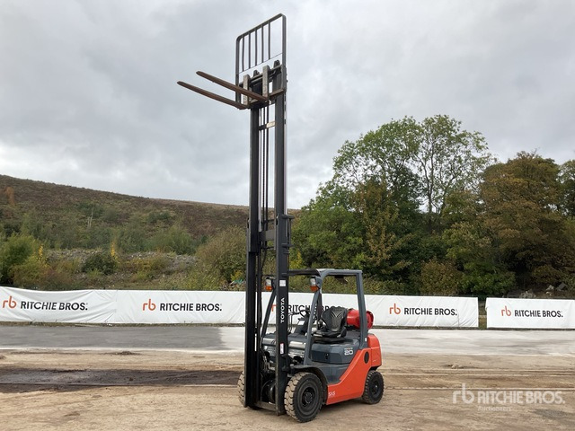 2015 Toyota 02-8FGF20 2015 Toyota 8FG20 Forklift Forklift - Chariot élévateur à gaz: photos 1 2015 Toyota 02-8FGF20 2015 Toyota 8FG20 Forklift Forklift - Chariot élévateur à gaz: photos 1