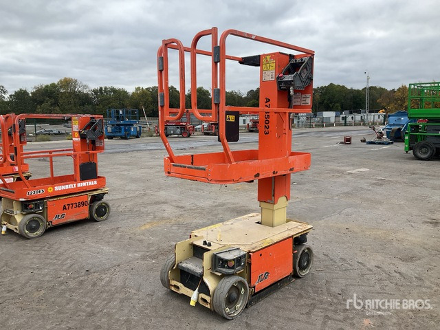 2016 JLG 1230ES Scissor Lift Vertical Mast Lift - Nacelle à mât vertical: photos 1 2016 JLG 1230ES Scissor Lift Vertical Mast Lift - Nacelle à mât vertical: photos 1