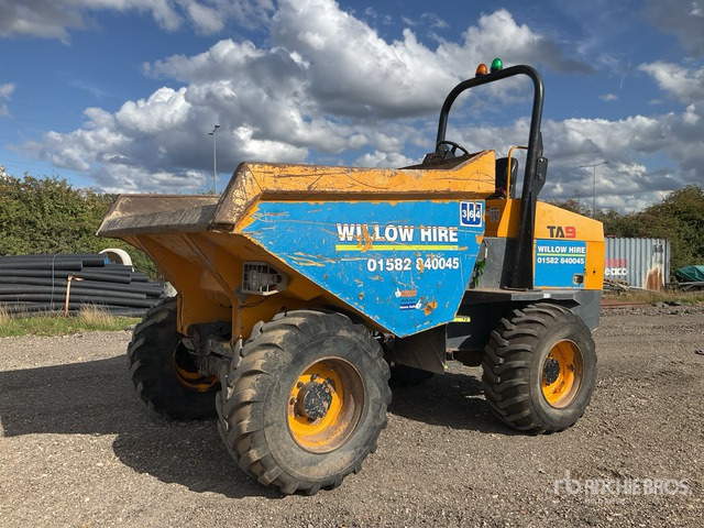 2016 Terex TA9 9 ton 4x4 Dumper - Tombereau: photos 1 2016 Terex TA9 9 ton 4x4 Dumper - Tombereau: photos 1