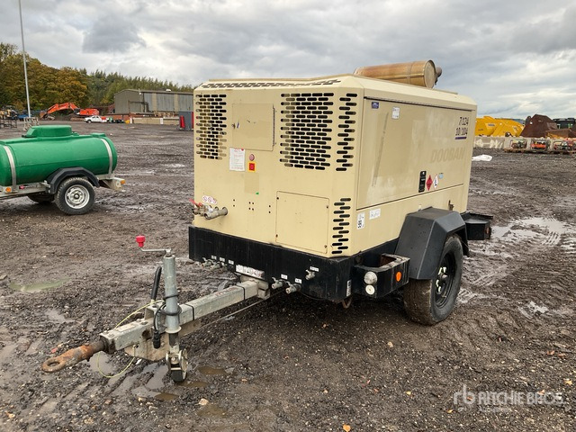 2017 Doosan 7/124-10/104 Mobile Air Compressor - Compresseur d'air: photos 1 2017 Doosan 7/124-10/104 Mobile Air Compressor - Compresseur d'air: photos 1