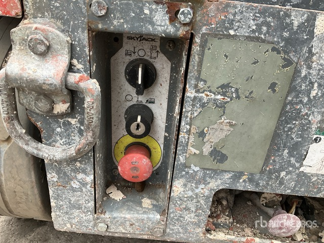 2017 Skyjack SJ16 2017 Skyjack SJ16 Vertical Mast Lift Vertical Mast Lift - Nacelle à mât vertical: photos 5 2017 Skyjack SJ16 2017 Skyjack SJ16 Vertical Mast Lift Vertical Mast Lift - Nacelle à mât vertical: photos 5