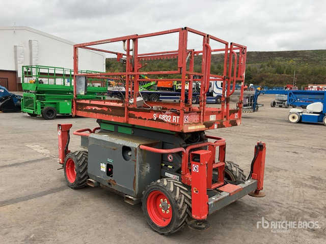 2017 Skyjack SJ6832 RT 4x4 Diesel Scissor Lift - Nacelle ciseaux: photos 4 2017 Skyjack SJ6832 RT 4x4 Diesel Scissor Lift - Nacelle ciseaux: photos 4