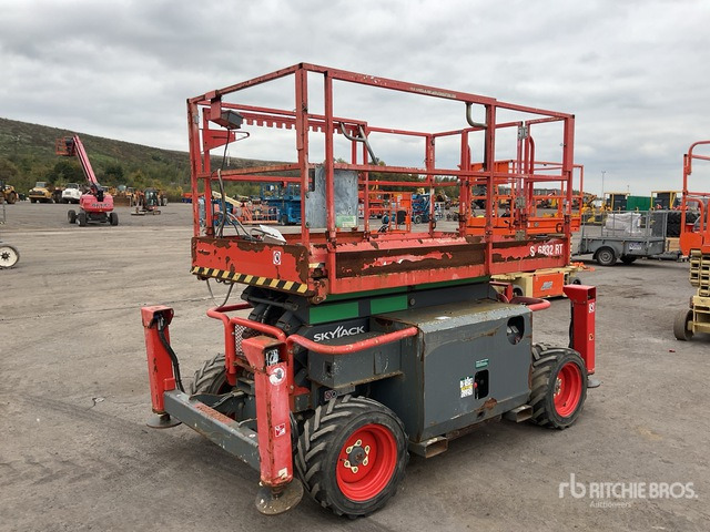 2017 Skyjack SJ6832 RT 4x4 Diesel Scissor Lift - Nacelle ciseaux: photos 1 2017 Skyjack SJ6832 RT 4x4 Diesel Scissor Lift - Nacelle ciseaux: photos 1