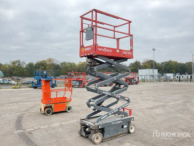 2017 Skyjack SJIII3219 2017 Skyjack SJlll3219 Scissor Lift Scissor Lift - Nacelle ciseaux: photos 2 2017 Skyjack SJIII3219 2017 Skyjack SJlll3219 Scissor Lift Scissor Lift - Nacelle ciseaux: photos 2