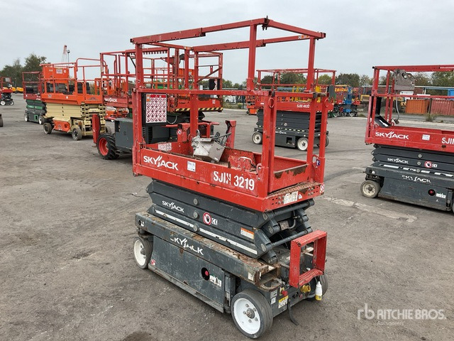 2017 Skyjack SJlll3219 2017 Skyjack SJlll3219 Scissor Lift Scissor Lift - Nacelle ciseaux: photos 4 2017 Skyjack SJlll3219 2017 Skyjack SJlll3219 Scissor Lift Scissor Lift - Nacelle ciseaux: photos 4