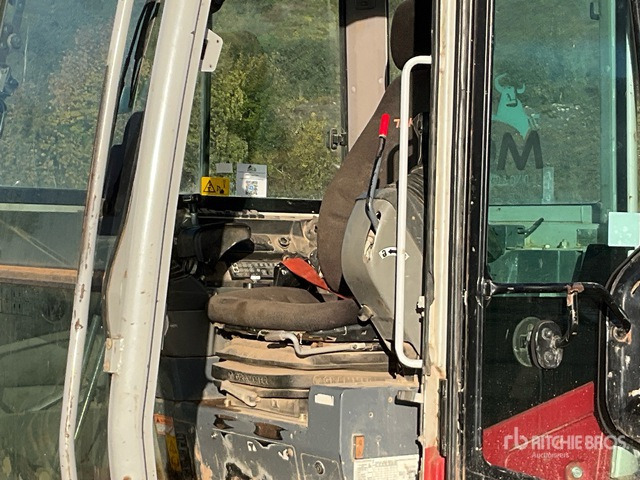 2017 Takeuchi TB230 Mini Excavator: <6.6t - Mini pelle: photos 5 2017 Takeuchi TB230 Mini Excavator: <6.6t - Mini pelle: photos 5