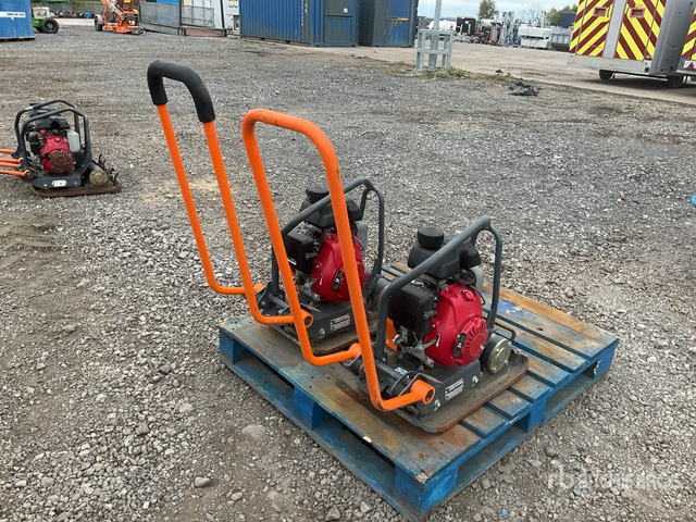 2019 Belle LC3251 Steel Plates Vibratory Plate Compactor - Plaque vibrante: photos 3 2019 Belle LC3251 Steel Plates Vibratory Plate Compactor - Plaque vibrante: photos 3
