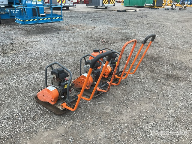 Belle LC3251 Vibratory Plate Compactor - Plaque vibrante: photos 4 Belle LC3251 Vibratory Plate Compactor - Plaque vibrante: photos 4