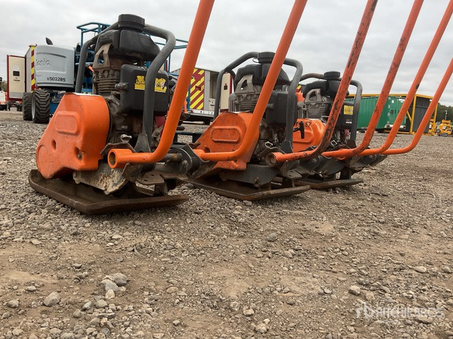 Belle LC3251 Vibratory Plate Compactor - Plaque vibrante: photos 5 Belle LC3251 Vibratory Plate Compactor - Plaque vibrante: photos 5