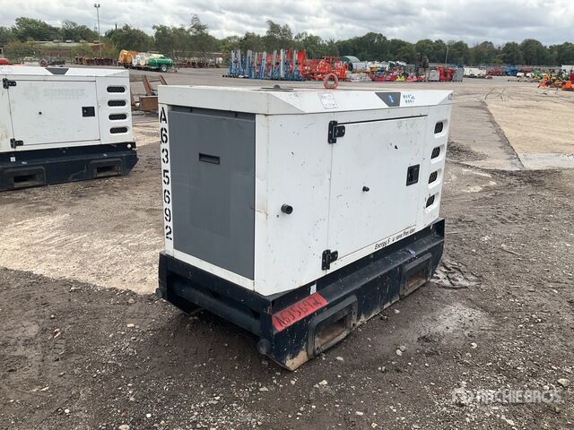 Sdmo R22 Generator Set - Groupe électrogène: photos 4 Sdmo R22 Generator Set - Groupe électrogène: photos 4