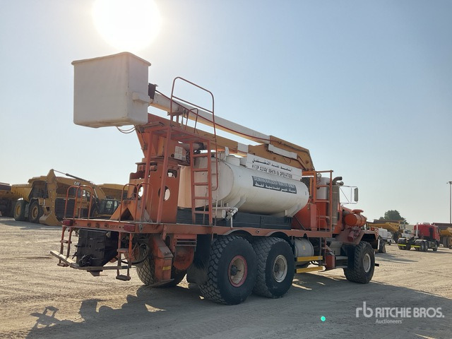 1995 Kenworth C500B 6x6 w/ Water Tank Bucket Truck - Camion avec nacelle: photos 4 1995 Kenworth C500B 6x6 w/ Water Tank Bucket Truck - Camion avec nacelle: photos 4
