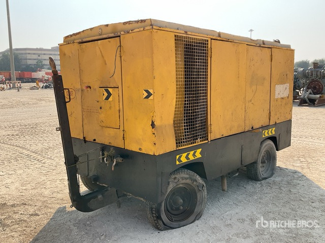 1996 Atlas Copco Mobile (Inoperable) Air Compressor - Compresseur d'air: photos 1 1996 Atlas Copco Mobile (Inoperable) Air Compressor - Compresseur d'air: photos 1