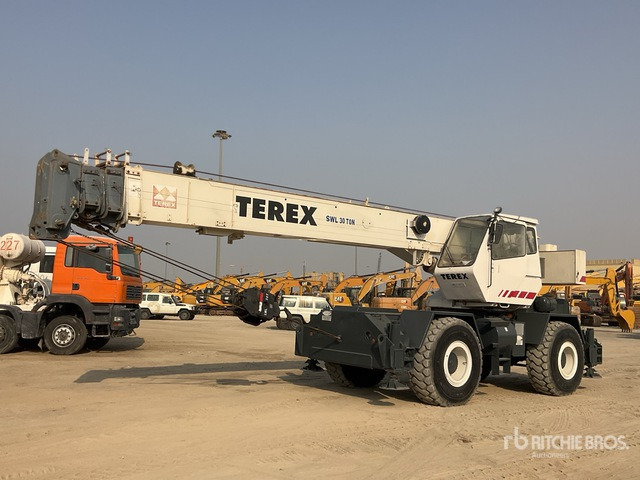 2000 Terex RT230 30 ton 4x4x4 Rough Terrain Crane - Grue automotrice lente: photos 2 2000 Terex RT230 30 ton 4x4x4 Rough Terrain Crane - Grue automotrice lente: photos 2
