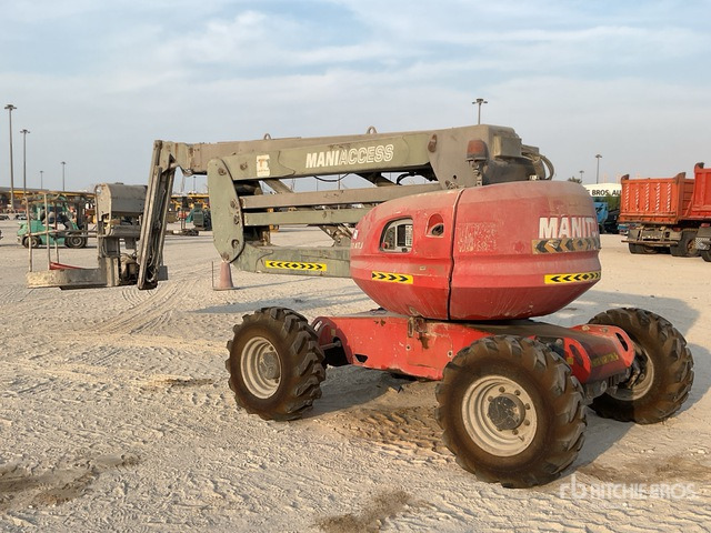 2005 Manitou 180ATJ 4WD Diesel (Inoperable) Articulating Boom Lift - Nacelle articulée: photos 2 2005 Manitou 180ATJ 4WD Diesel (Inoperable) Articulating Boom Lift - Nacelle articulée: photos 2