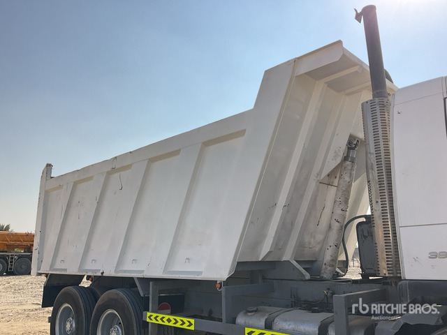 2005 Volvo FM12-380 6x4 T/A Dump Truck - Camion benne: photos 5 2005 Volvo FM12-380 6x4 T/A Dump Truck - Camion benne: photos 5