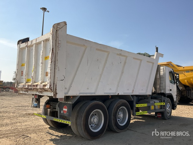 2005 Volvo FM12-380 6x4 T/A Dump Truck - Camion benne: photos 3 2005 Volvo FM12-380 6x4 T/A Dump Truck - Camion benne: photos 3