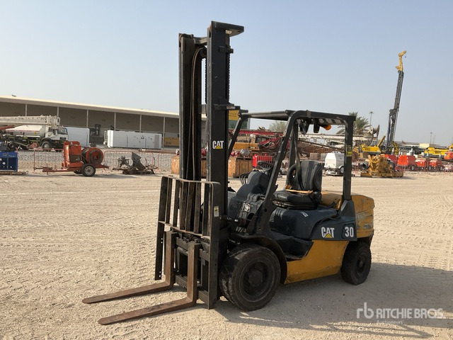 2006 Cat DE30NT 3 ton Forklift - Chariot élévateur diesel: photos 2 2006 Cat DE30NT 3 ton Forklift - Chariot élévateur diesel: photos 2