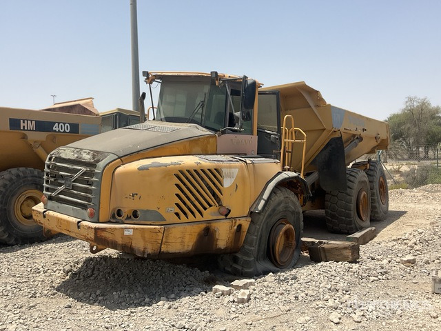 2006 Volvo A40D (Inoperable) Articulated Dump Truck - Tombereau articulé: photos 2 2006 Volvo A40D (Inoperable) Articulated Dump Truck - Tombereau articulé: photos 2