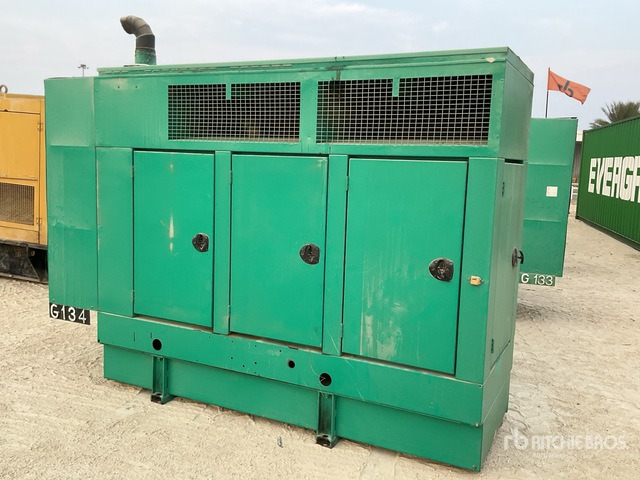 2007 Cummins C110D54 110 kVA Skid-Mounted Generator Set - Groupe électrogène: photos 1 2007 Cummins C110D54 110 kVA Skid-Mounted Generator Set - Groupe électrogène: photos 1