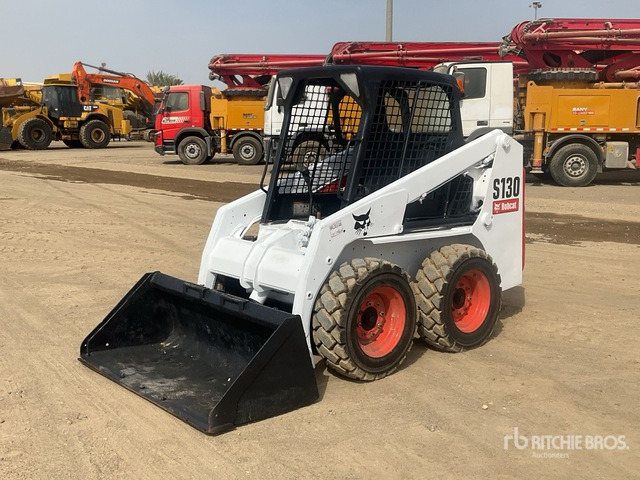 2011 Bobcat S130 - Mini chargeuse: photos 1 2011 Bobcat S130 - Mini chargeuse: photos 1