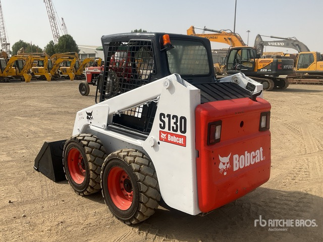 2011 Bobcat S130 - Mini chargeuse: photos 3 2011 Bobcat S130 - Mini chargeuse: photos 3