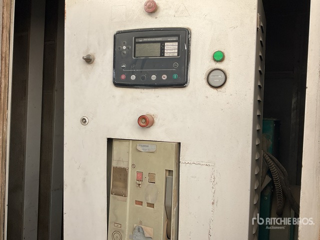 2011 Cummins 1650 kVA Containerized (Inoperable) Generator Set - Groupe électrogène: photos 5 2011 Cummins 1650 kVA Containerized (Inoperable) Generator Set - Groupe électrogène: photos 5