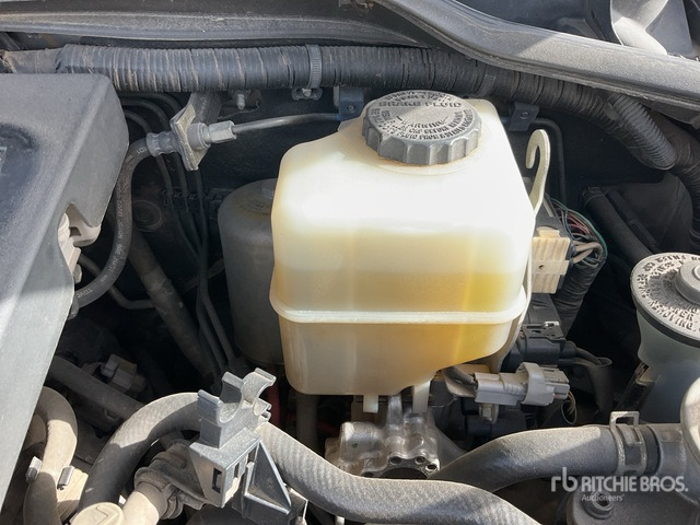 2012 Toyota Land Cruiser GX 200L 4x4 SUV - SUV: photos 4 2012 Toyota Land Cruiser GX 200L 4x4 SUV - SUV: photos 4