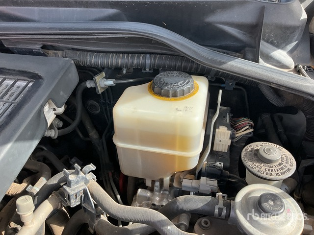 2012 Toyota Land Cruiser GX 200L 4x4 SUV - SUV: photos 4 2012 Toyota Land Cruiser GX 200L 4x4 SUV - SUV: photos 4