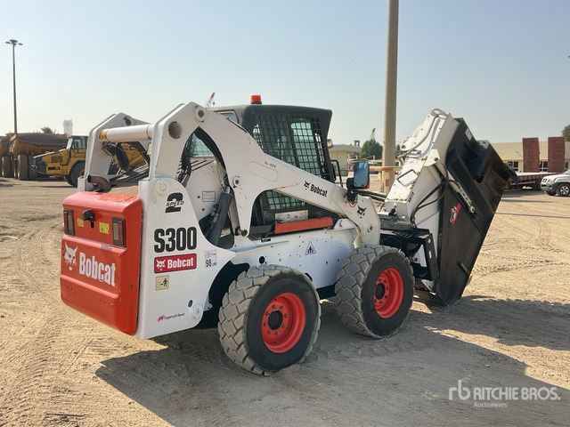 2013 Bobcat S300 Skid Steer Loader - Mini chargeuse: photos 3 2013 Bobcat S300 Skid Steer Loader - Mini chargeuse: photos 3