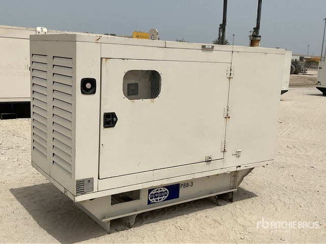 2014 FG Wilson P88 3 100 kVA Skid-Mounted (Inoperable) Generator Set - Groupe électrogène: photos 1 2014 FG Wilson P88 3 100 kVA Skid-Mounted (Inoperable) Generator Set - Groupe électrogène: photos 1