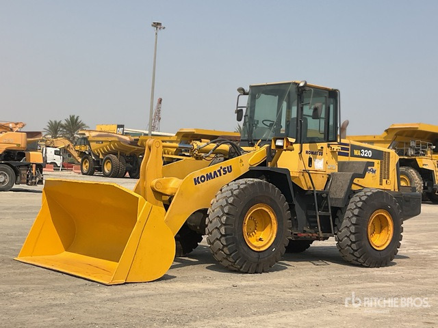 2014 Komatsu WA320-5 - Chargeuse sur pneus: photos 1 2014 Komatsu WA320-5 - Chargeuse sur pneus: photos 1