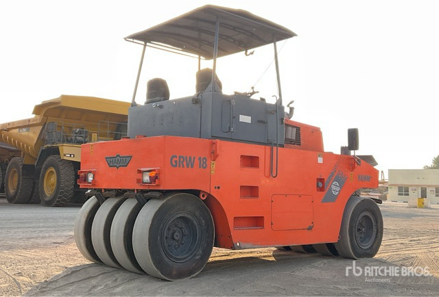 2015 Hamm GRW18 8 Wheel Pneumatic Roller - Compacteur à pneus: photos 3 2015 Hamm GRW18 8 Wheel Pneumatic Roller - Compacteur à pneus: photos 3