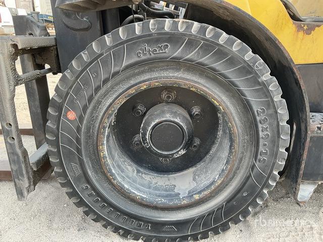 2015 Hyster H3.5FT 3.5 ton Forklift - Chariot élévateur: photos 5 2015 Hyster H3.5FT 3.5 ton Forklift - Chariot élévateur: photos 5