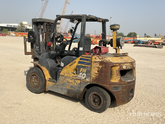 2015 Komatsu FH40-1 4 ton Forklift - Chariot élévateur diesel: photos 4 2015 Komatsu FH40-1 4 ton Forklift - Chariot élévateur diesel: photos 4