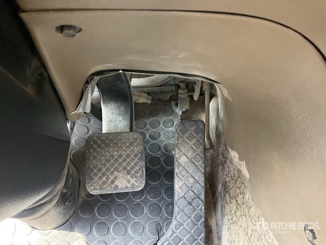 2015 Tata Daewoo Novus SE 2015 Dong Yang SS7506S 20 ton S ... Flatbed Truck with Crane - Camion plateau, Camion grue: photos 4 2015 Tata Daewoo Novus SE 2015 Dong Yang SS7506S 20 ton S ... Flatbed Truck with Crane - Camion plateau, Camion grue: photos 4