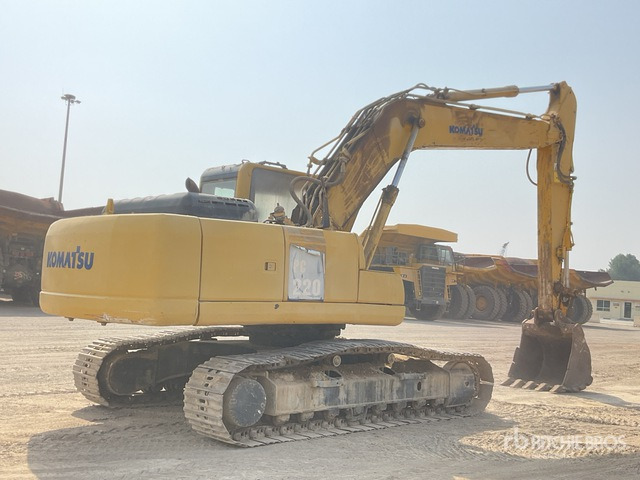 2016 Komatsu PC220-8M0 - Pelle sur chenille: photos 3 2016 Komatsu PC220-8M0 - Pelle sur chenille: photos 3