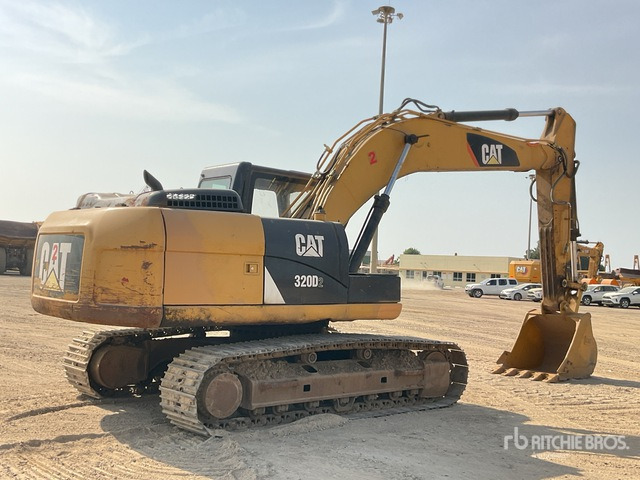 2017 Cat 320D2 Tracked Excavator - Pelle sur chenille: photos 4 2017 Cat 320D2 Tracked Excavator - Pelle sur chenille: photos 4