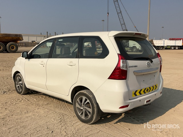 2017 Toyota Avanza Minivan - Voiture: photos 2 2017 Toyota Avanza Minivan - Voiture: photos 2