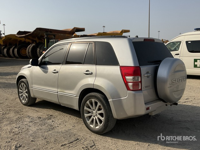 2018 Suzuki Grand Vitara 4x4 SUV - SUV: photos 4 2018 Suzuki Grand Vitara 4x4 SUV - SUV: photos 4