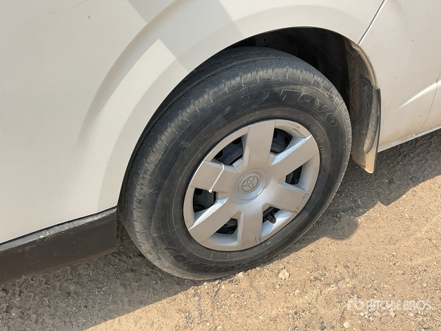 2019 Toyota Hiace 4x2 14-Seat Mini Bus - Minibus, Transport de personnes: photos 5 2019 Toyota Hiace 4x2 14-Seat Mini Bus - Minibus, Transport de personnes: photos 5