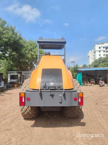 2022 Case 1107FX Smooth Drum Compactor - Compacteur à pieds de mouton/ Monocylindre: photos 2 2022 Case 1107FX Smooth Drum Compactor - Compacteur à pieds de mouton/ Monocylindre: photos 2