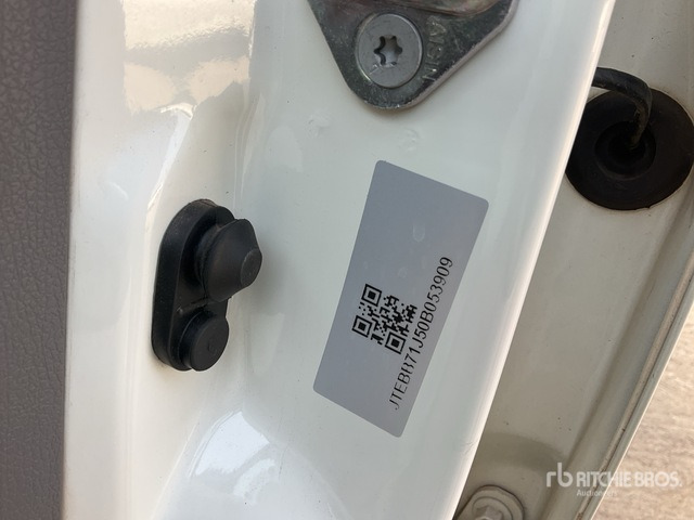 2023 Toyota Land Cruiser 79L 4x4 Crew Cab Pickup - Pick-up: photos 4 2023 Toyota Land Cruiser 79L 4x4 Crew Cab Pickup - Pick-up: photos 4