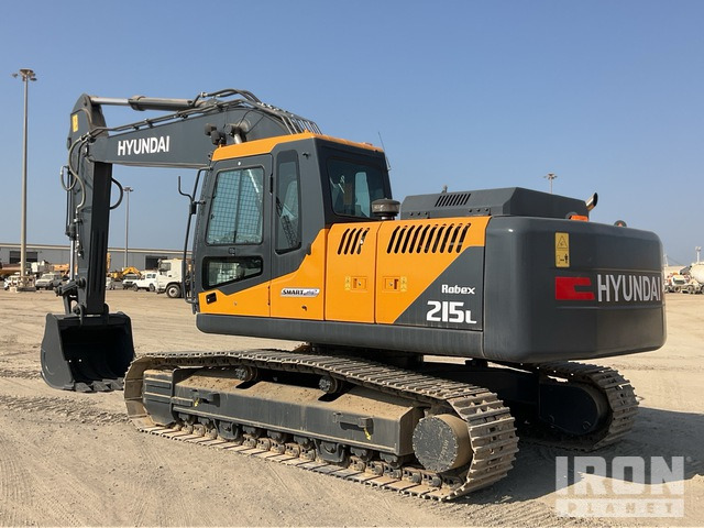 Hyundai R215L Tracked Excavator - Pelle sur chenille: photos 4 Hyundai R215L Tracked Excavator - Pelle sur chenille: photos 4
